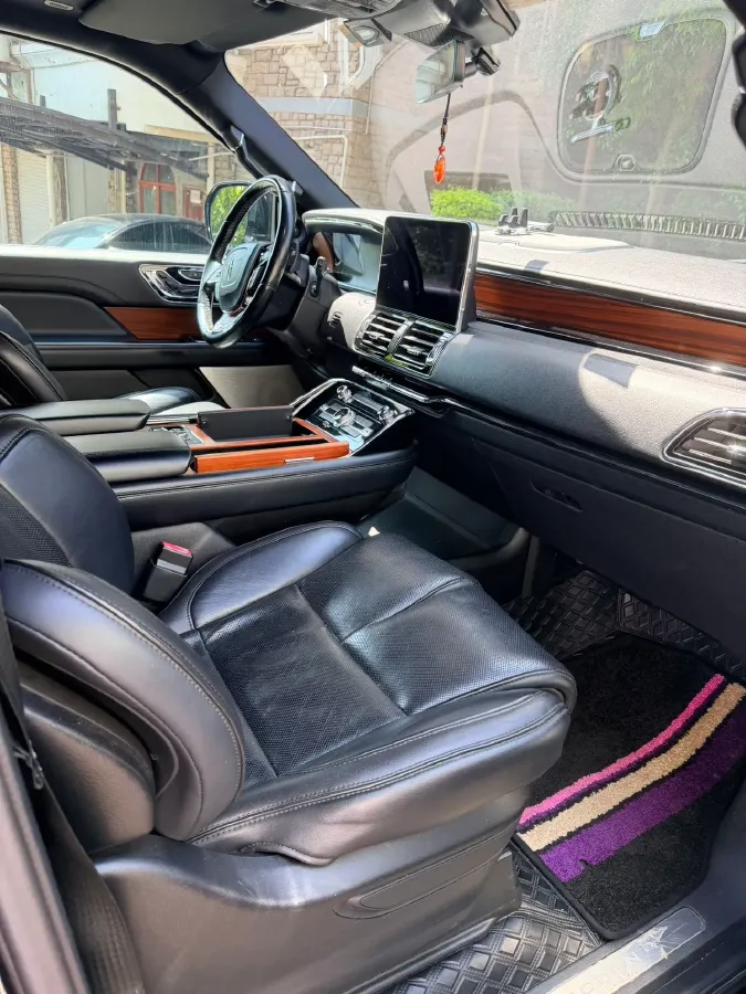 2018 Lincoln Navigator 3.5T 415HP V6 10AT,autocango,china used car exporter,china ev exporter,chinese used car exporter,chinese used ev exporter