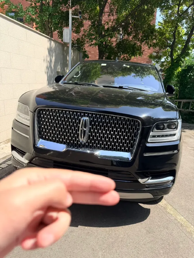 2018 Lincoln Navigator 3.5T 415HP V6 10AT,autocango,china used car exporter,china ev exporter,chinese used car exporter,chinese used ev exporter