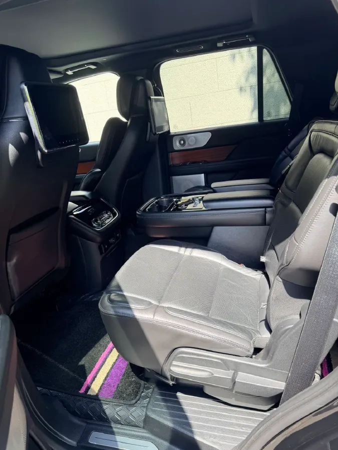 2018 Lincoln Navigator 3.5T 415HP V6 10AT,autocango,china used car exporter,china ev exporter,chinese used car exporter,chinese used ev exporter