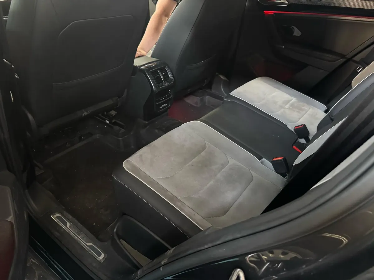 2021 Volkswagen Tayron 2.0T 220HP L4 7DCT,autocango,china used car exporter,china ev exporter,chinese used car exporter,chinese used ev exporter