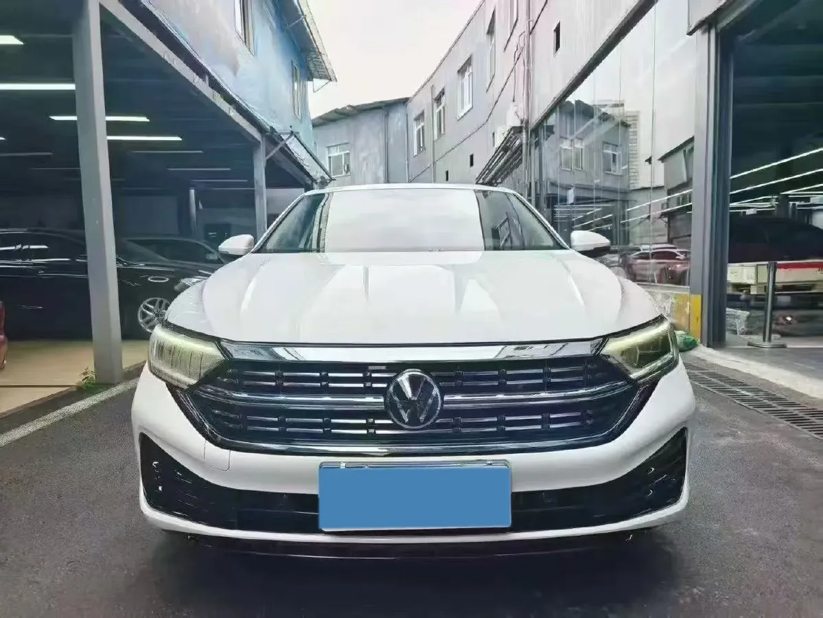 2024 Volkswagen Sagitar 1.5T 160HP L4 7DCT,autocango,china used car exporter,china ev exporter,chinese used car exporter,chinese used ev exporter