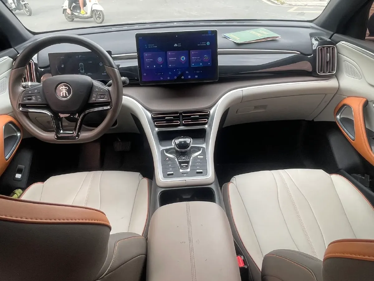 2022 Ruichi Auto EC31 BEV 41.932KWH,autocango,china used car exporter,china ev exporter,chinese used car exporter,chinese used ev exporter