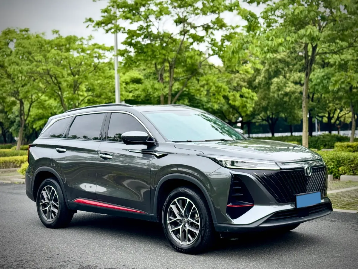 2022 ChangAn CS75 Plus 1.5T 178HP L4 6AT,autocango,china used car exporter,china ev exporter,chinese used car exporter,chinese used ev exporter