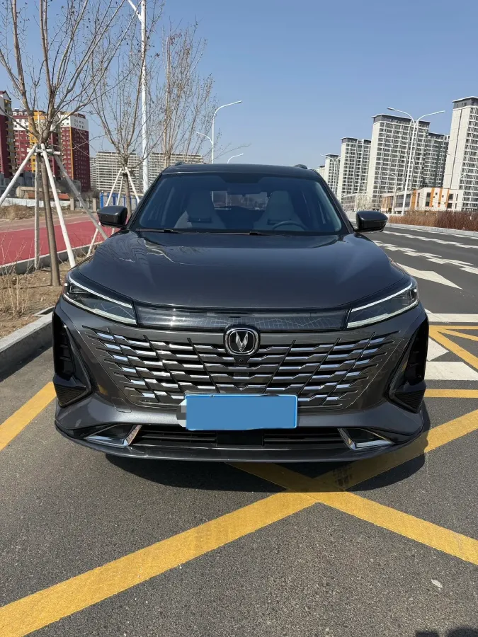 2023 ChangAn CS75 Plus 1.5T 188HP L4 8AT,autocango,china used car exporter,china ev exporter,chinese used car exporter,chinese used ev exporter