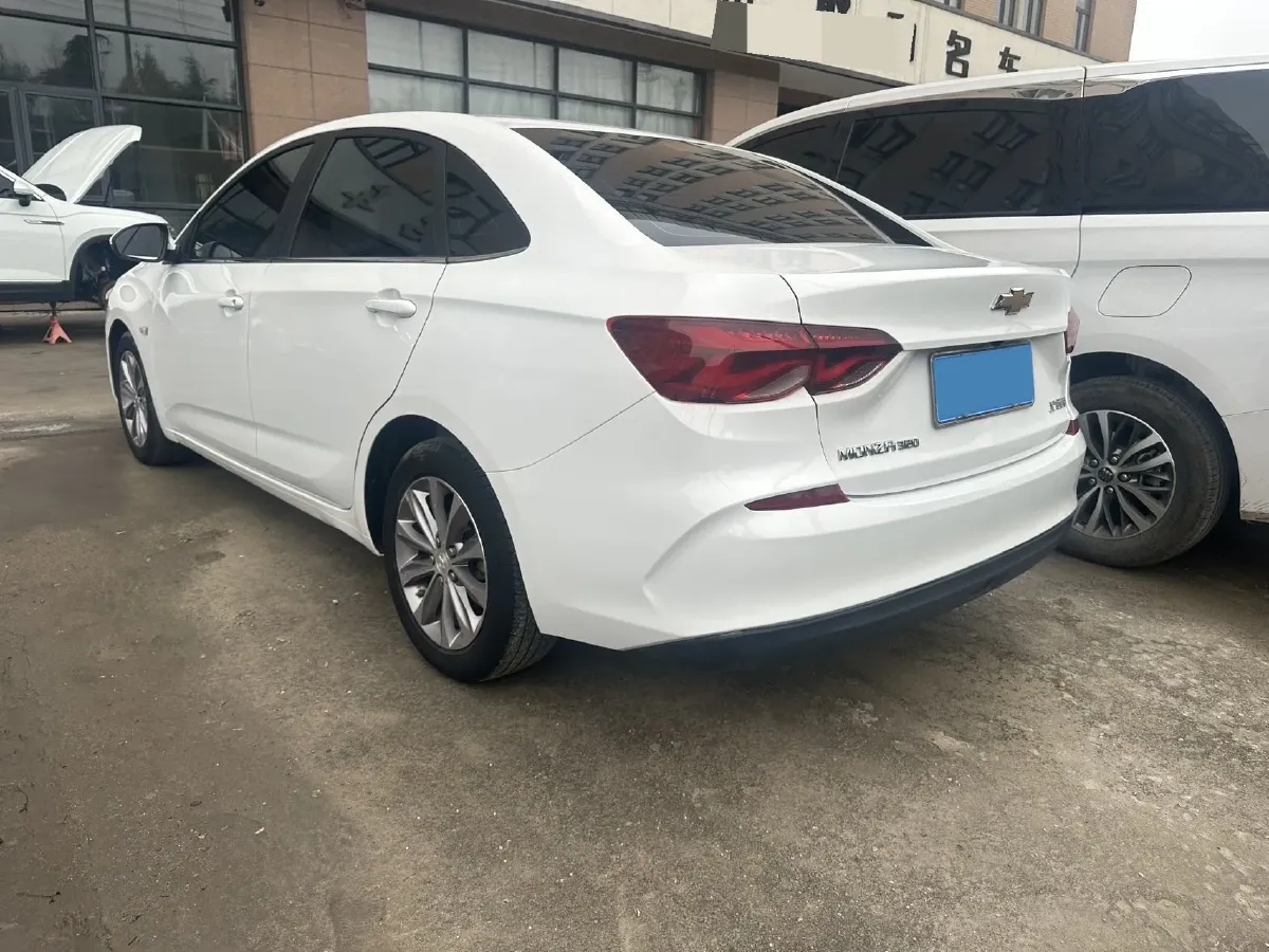 2021 Chevrolet Monza 1.5L 113HP L4 6AT,autocango,china used car exporter,china ev exporter,chinese used car exporter,chinese used ev exporter