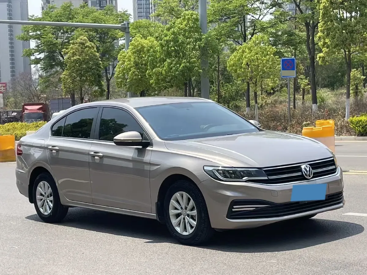2019 MAXUS XinTu V80 2.5T 136HP L4 6MT,autocango,china used car exporter,china ev exporter,chinese used car exporter,chinese used ev exporter