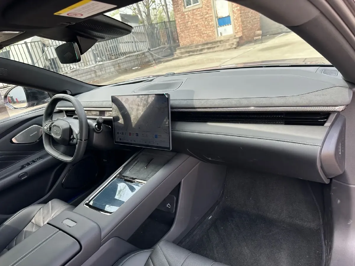 2025 LYNK&CO 10 EM-P 1.5T 163HP L4 3DHT PHEV,autocango,china used car exporter,china ev exporter,chinese used car exporter,chinese used ev exporter