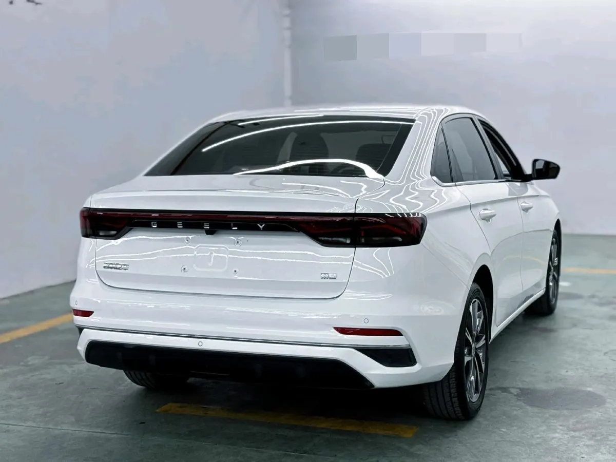 2025 Geely Emgrand 1.5L 127HP L4 CVT,autocango,china used car exporter,china ev exporter,chinese used car exporter,chinese used ev exporter