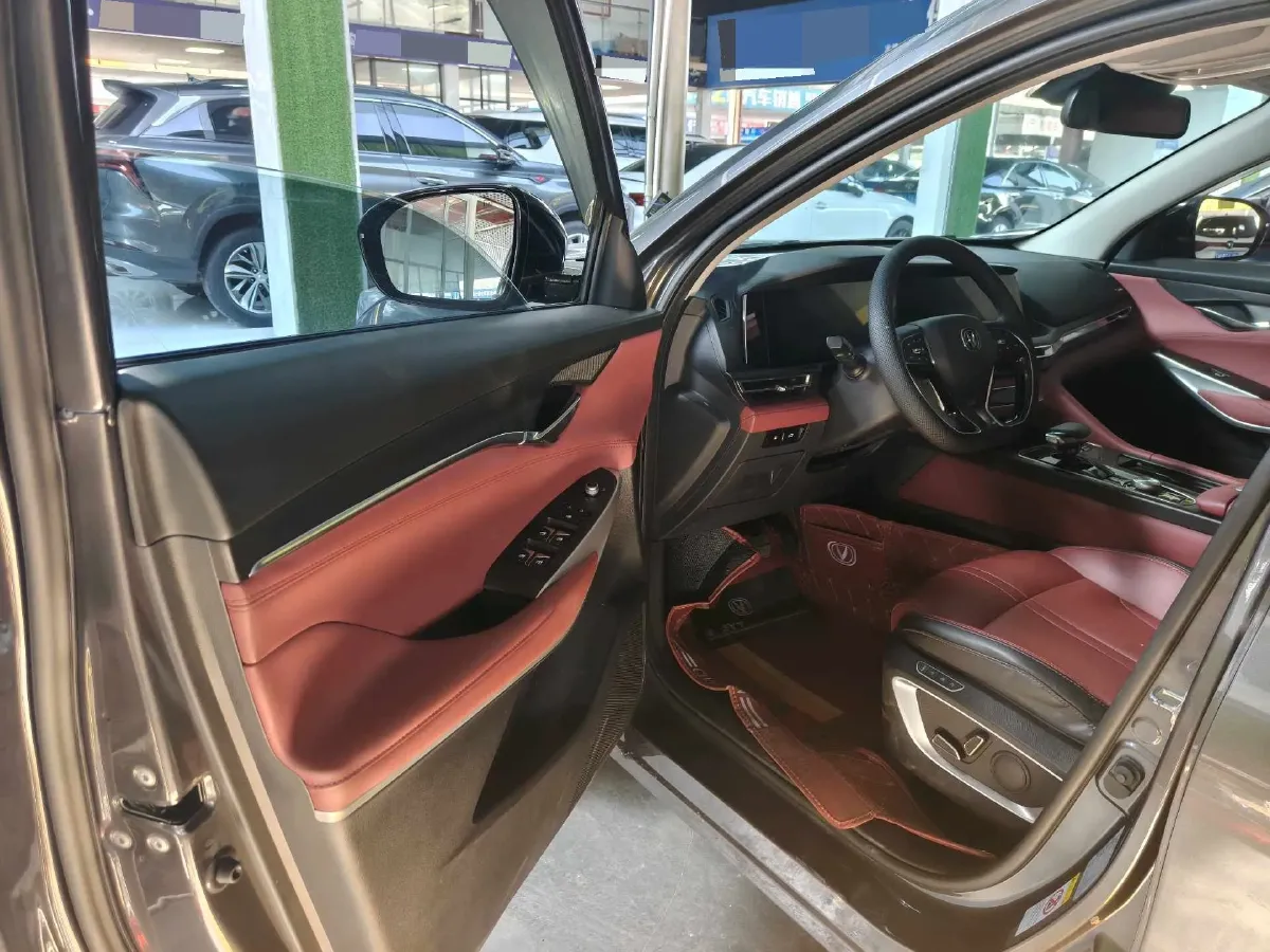 2020 ChangAn CS75 Plus 2.0T 233HP L4 8AT,autocango,china used car exporter,china ev exporter,chinese used car exporter,chinese used ev exporter