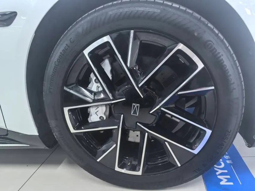 2025 Avatr 06 BEV,autocango,china used car exporter,china ev exporter,chinese used car exporter,chinese used ev exporter