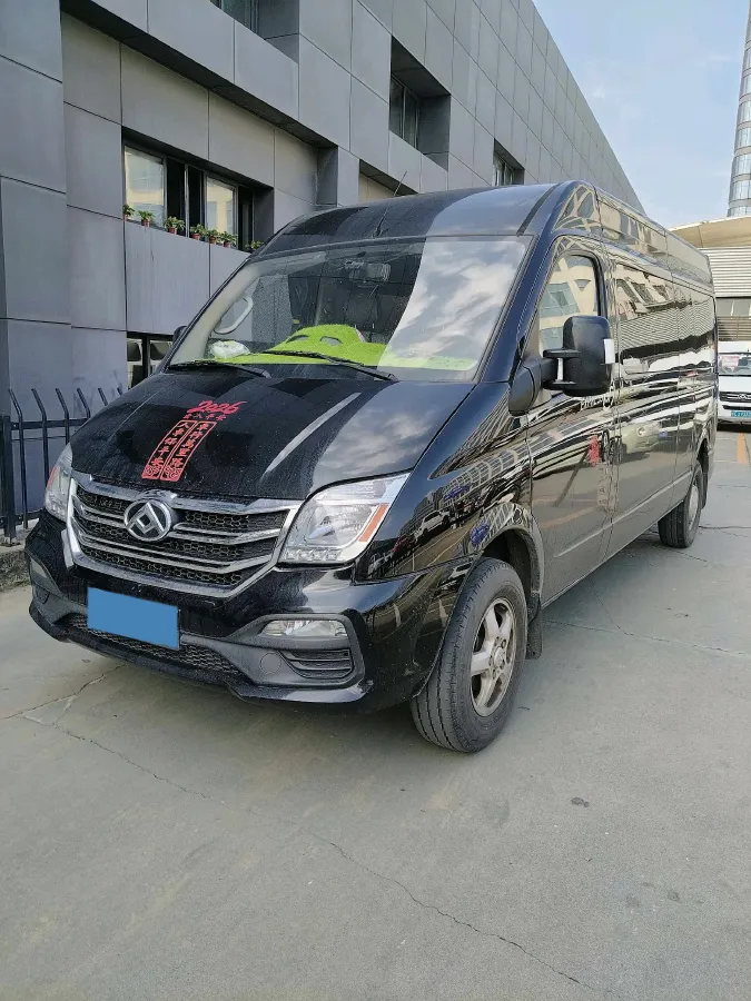 2019 MAXUS XinTu V80 2.5T 136HP L4 6MT,autocango,china used car exporter,china ev exporter,chinese used car exporter,chinese used ev exporter