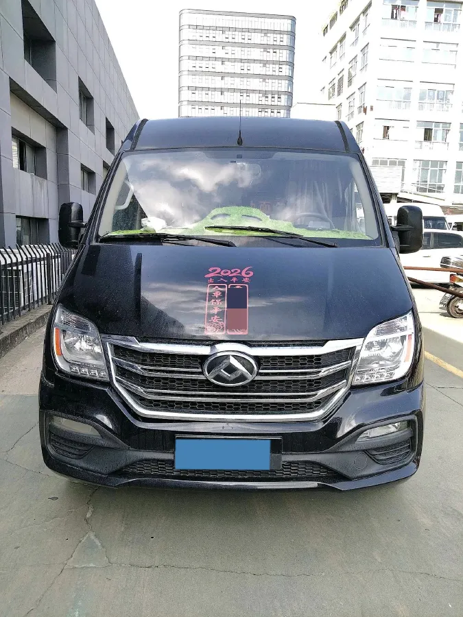 2019 MAXUS XinTu V80 2.5T 136HP L4 6MT,autocango,china used car exporter,china ev exporter,chinese used car exporter,chinese used ev exporter