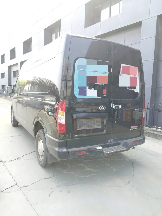 2019 MAXUS XinTu V80 2.5T 136HP L4 6MT,autocango,china used car exporter,china ev exporter,chinese used car exporter,chinese used ev exporter