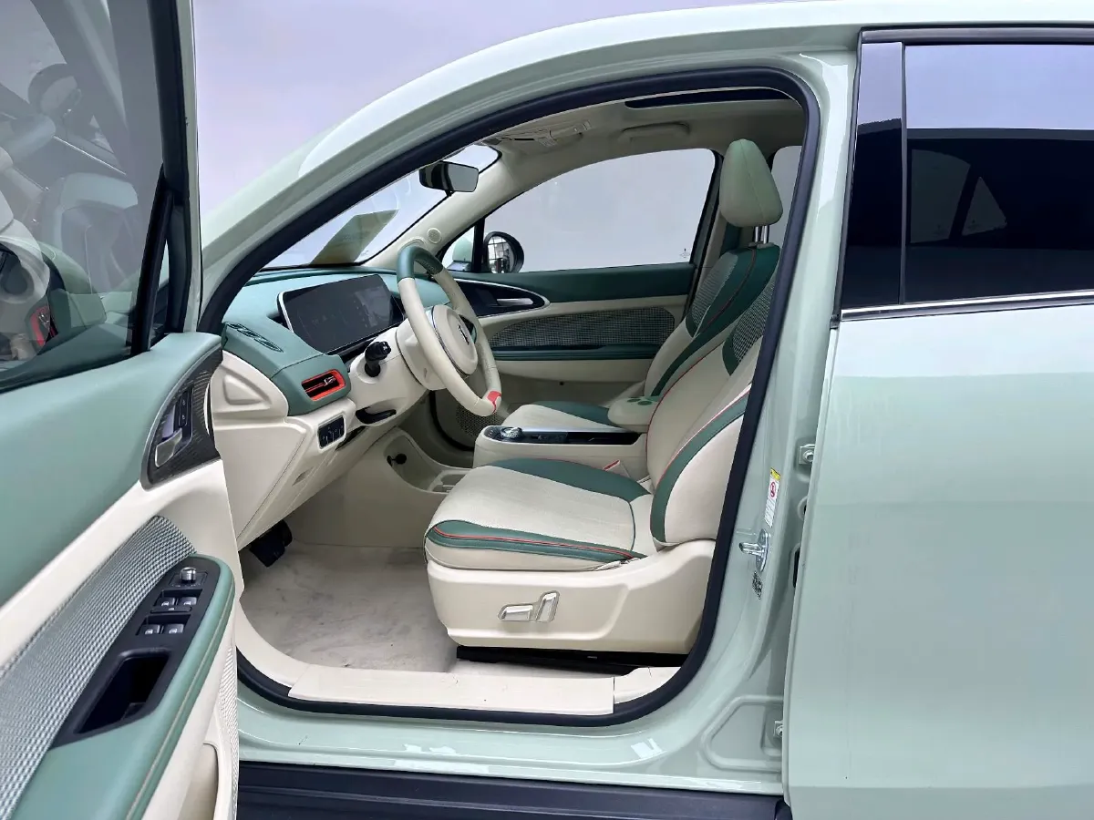 2022 ChangAn CS75 Plus 1.5T 178HP L4 6AT,autocango,china used car exporter,china ev exporter,chinese used car exporter,chinese used ev exporter