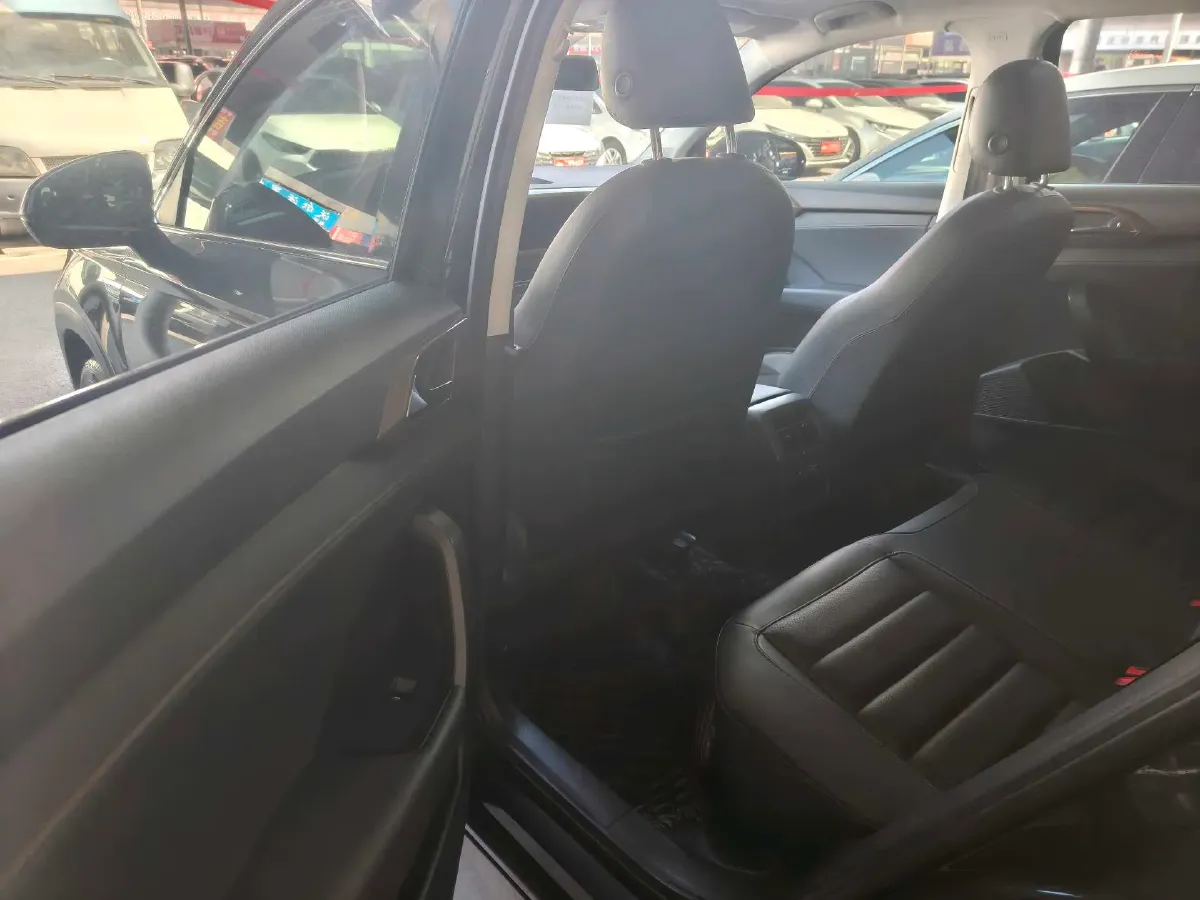 2021 Volkswagen Tharu 1.4T 150HP L4 7DCT,autocango,china used car exporter,china ev exporter,chinese used car exporter,chinese used ev exporter