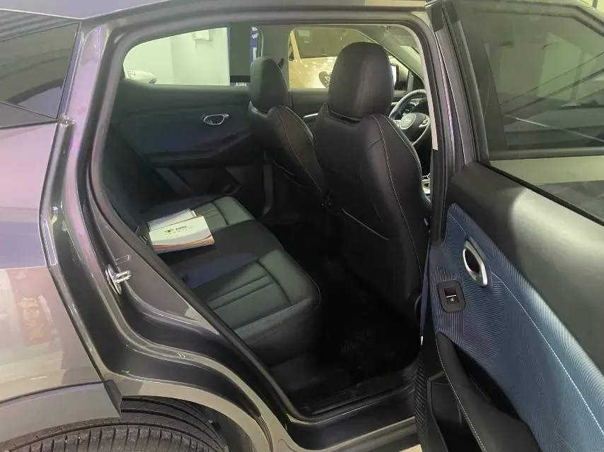 2024 GAC Trumpchi GS3 1.5T 177HP L4 7DCT,autocango,china used car exporter,china ev exporter,chinese used car exporter,chinese used ev exporter