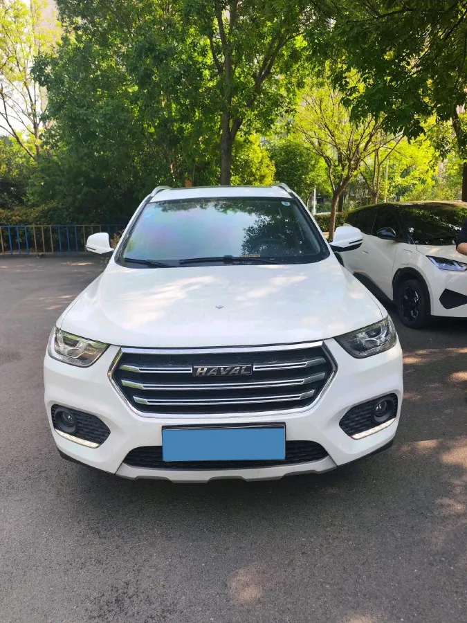 2018 Haval H2 1.5T 150HP L4 6MT,autocango,china used car exporter,china ev exporter,chinese used car exporter,chinese used ev exporter
