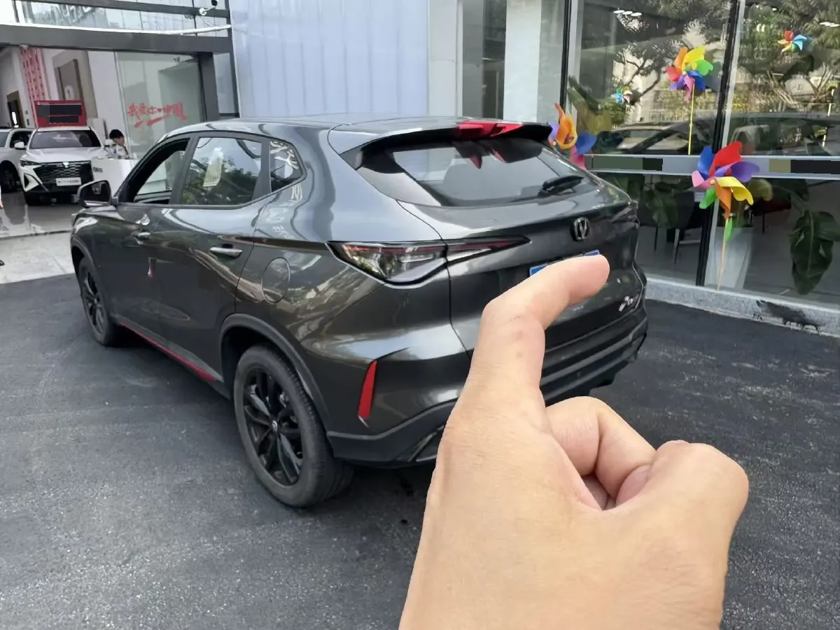 2025 ChangAn X5 PLUS 1.5T 188HP L4 7DCT,autocango,china used car exporter,china ev exporter,chinese used car exporter,chinese used ev exporter