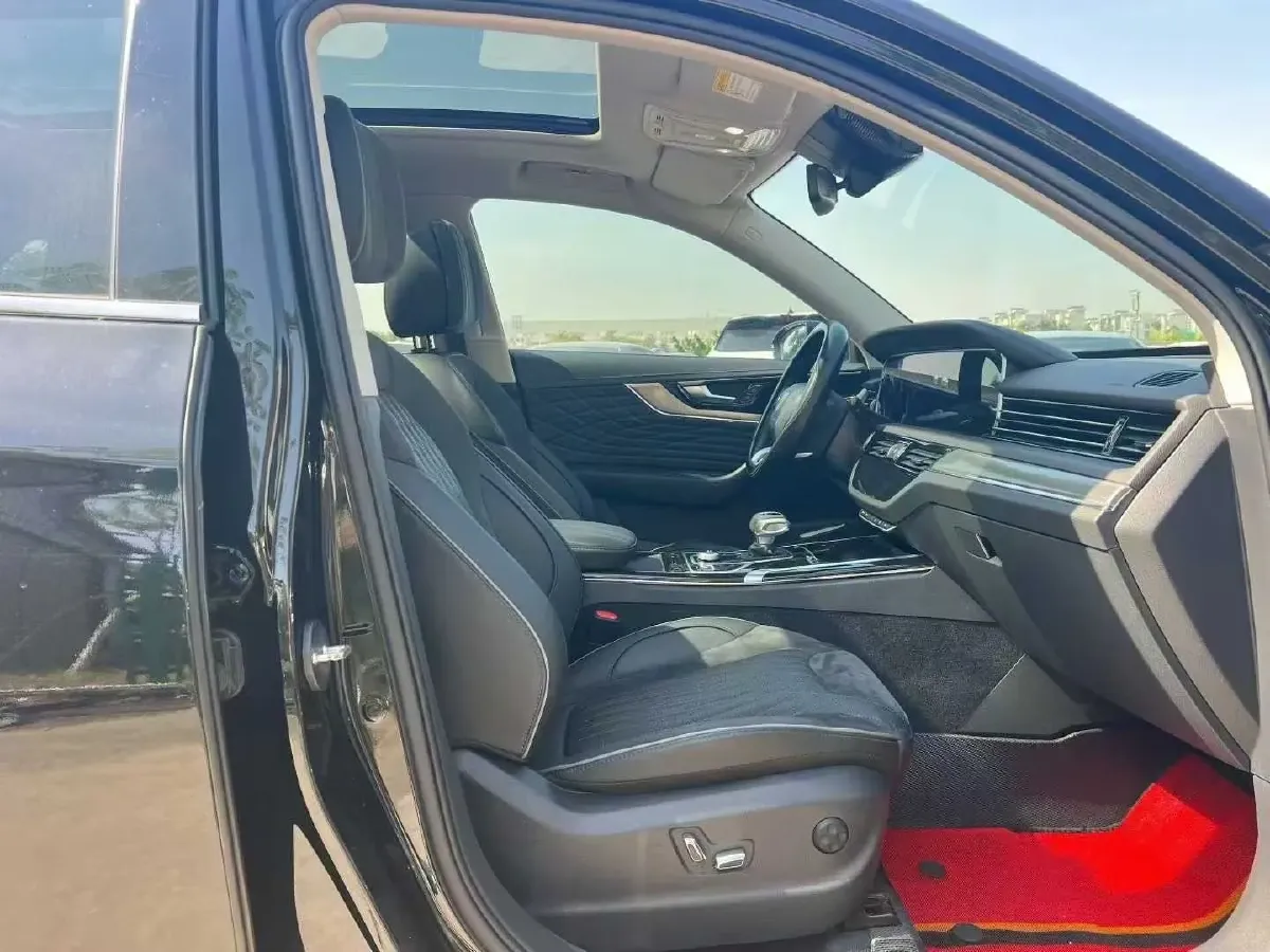 2022 HongQi HS5 2.0T 224HP L4 6AT,autocango,china used car exporter,china ev exporter,chinese used car exporter,chinese used ev exporter