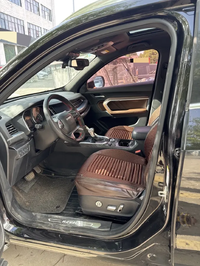 2017 Haval H6 1.5T 169HP L4 7DCT,autocango,china used car exporter,china ev exporter,chinese used car exporter,chinese used ev exporter