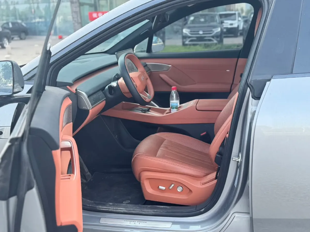 2024 ONVO L60 BEV 60KWH,autocango,china used car exporter,china ev exporter,chinese used car exporter,chinese used ev exporter