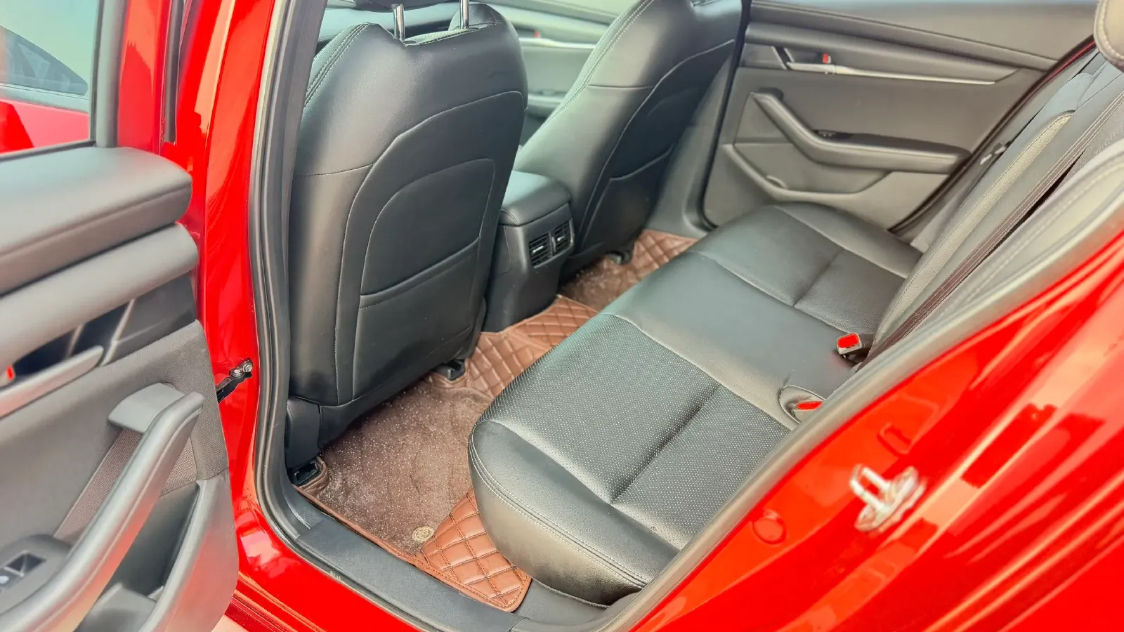 2022 Mazda 3 Axela 2.0L 158HP L4 6AT,autocango,china used car exporter,china ev exporter,chinese used car exporter,chinese used ev exporter