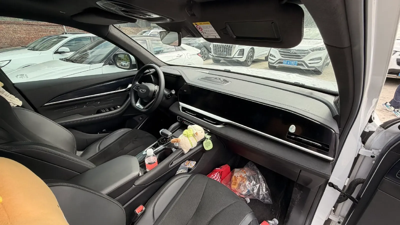 2024 Geely Monjaro 2.0T 238HP L4 8AT,autocango,china used car exporter,china ev exporter,chinese used car exporter,chinese used ev exporter