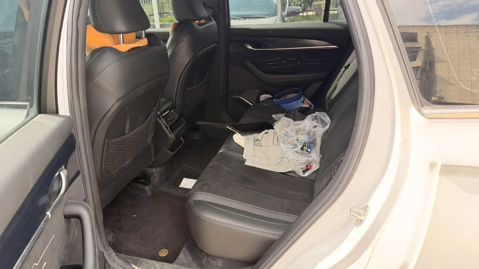 2024 Geely Monjaro 2.0T 238HP L4 8AT,autocango,china used car exporter,china ev exporter,chinese used car exporter,chinese used ev exporter