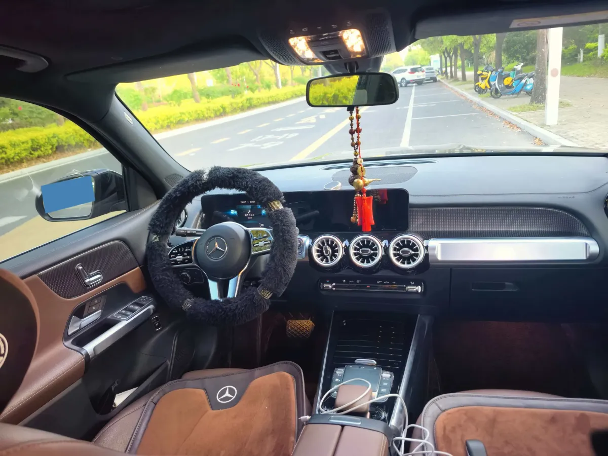 2023 Mercedes-Benz GLB Class 2.0T 190HP L4 8DCT,autocango,china used car exporter,china ev exporter,chinese used car exporter,chinese used ev exporter