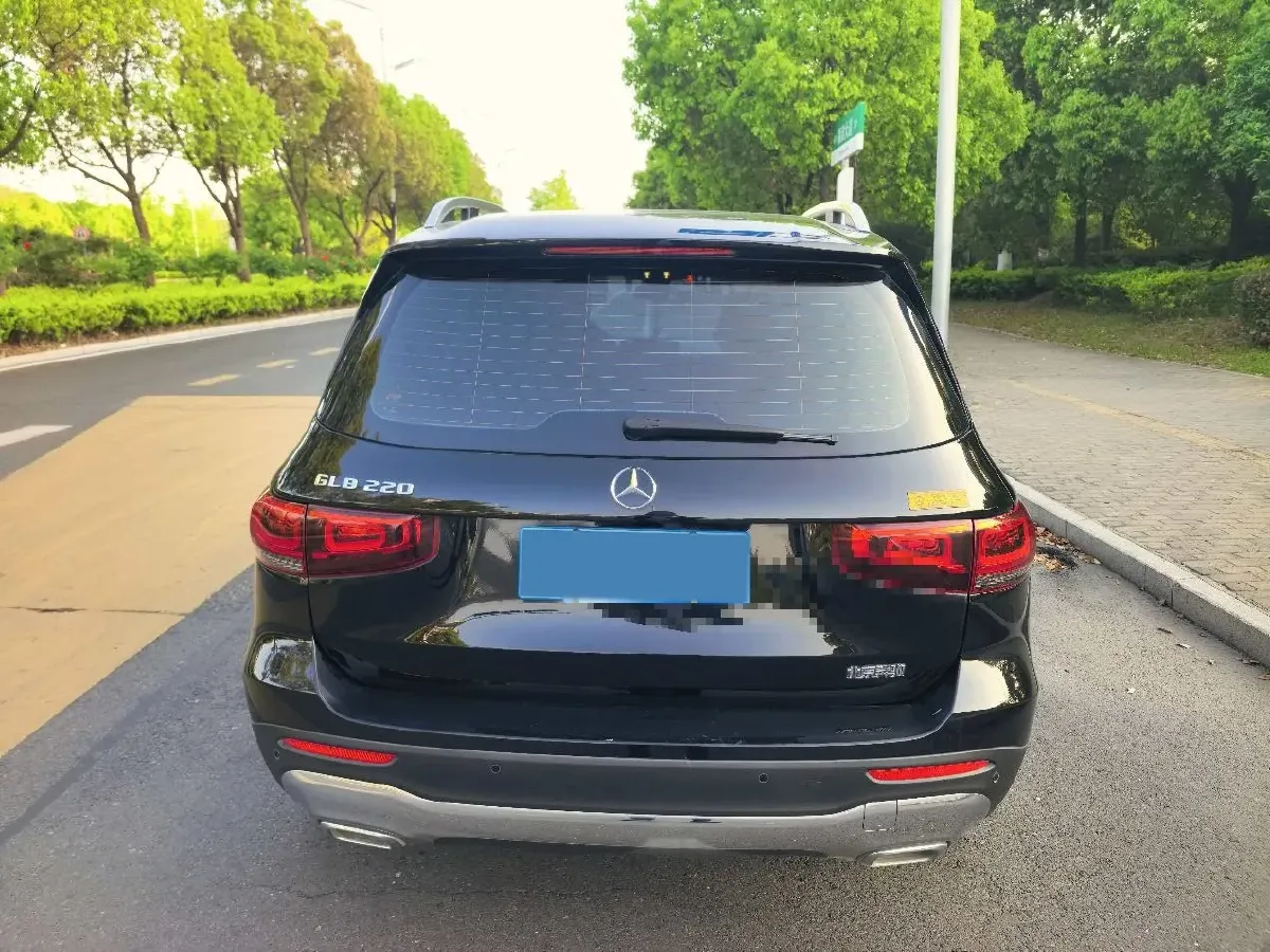 2023 Mercedes-Benz GLB Class 2.0T 190HP L4 8DCT,autocango,china used car exporter,china ev exporter,chinese used car exporter,chinese used ev exporter