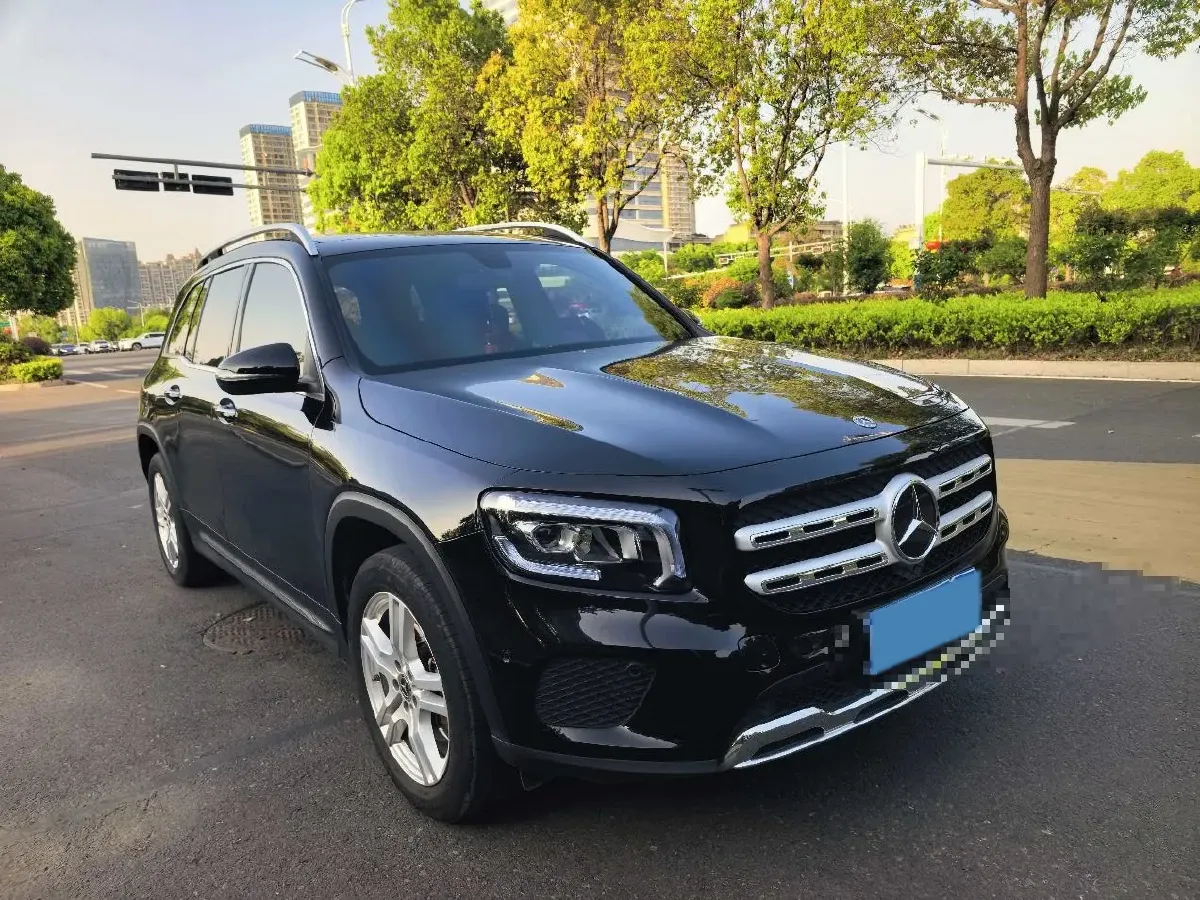 2023 Mercedes-Benz GLB Class 2.0T 190HP L4 8DCT,autocango,china used car exporter,china ev exporter,chinese used car exporter,chinese used ev exporter