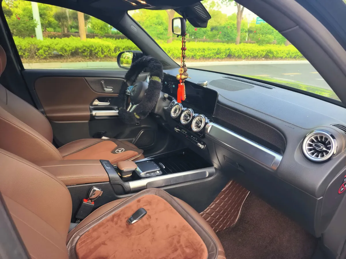 2023 Mercedes-Benz GLB Class 2.0T 190HP L4 8DCT,autocango,china used car exporter,china ev exporter,chinese used car exporter,chinese used ev exporter