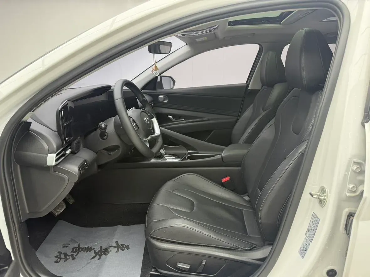 2022 Hyundai Elantra 1.5L 115HP L4 CVT,autocango,china used car exporter,china ev exporter,chinese used car exporter,chinese used ev exporter