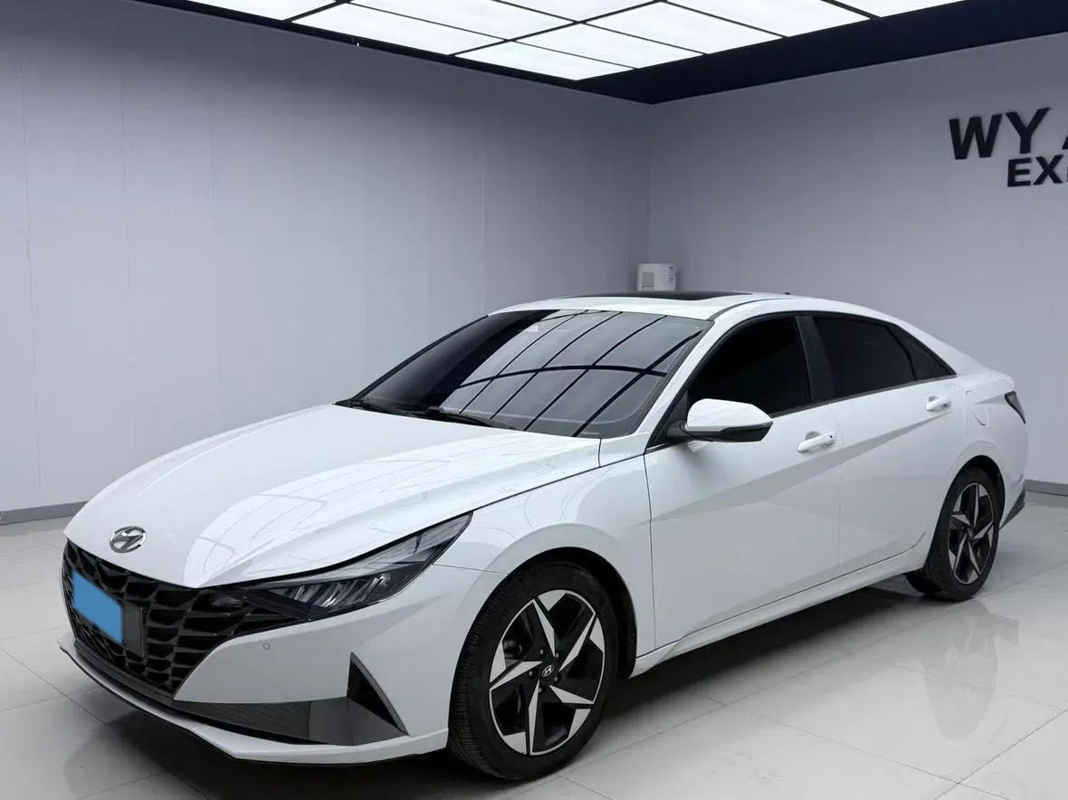 2022 Hyundai Elantra 1.5L 115HP L4 CVT,autocango,china used car exporter,china ev exporter,chinese used car exporter,chinese used ev exporter