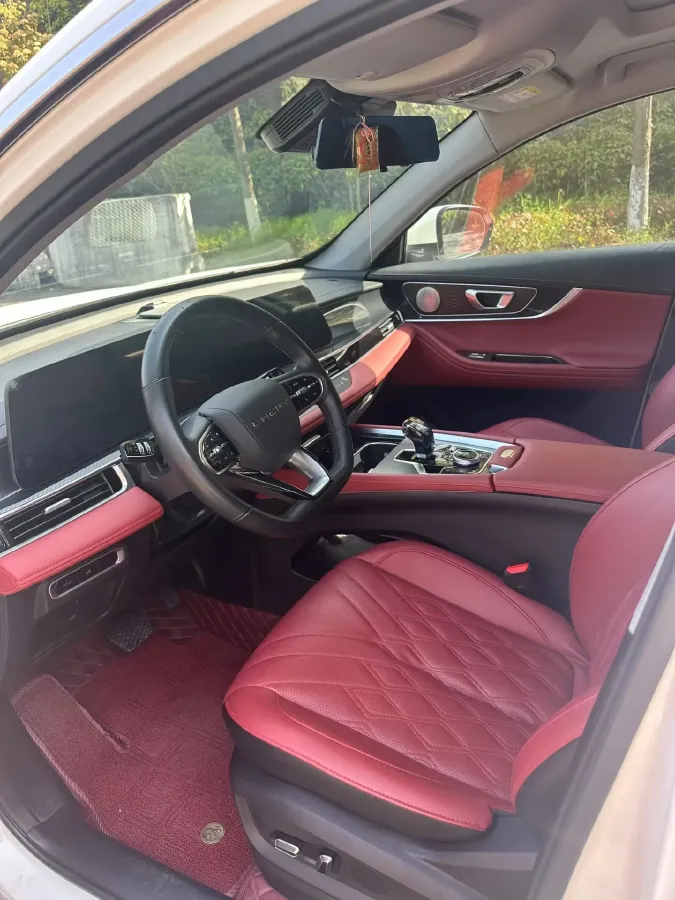 2021 Chery Tiggo 7 Plus 1.6T 197HP L4 7DCT,autocango,china used car exporter,china ev exporter,chinese used car exporter,chinese used ev exporter