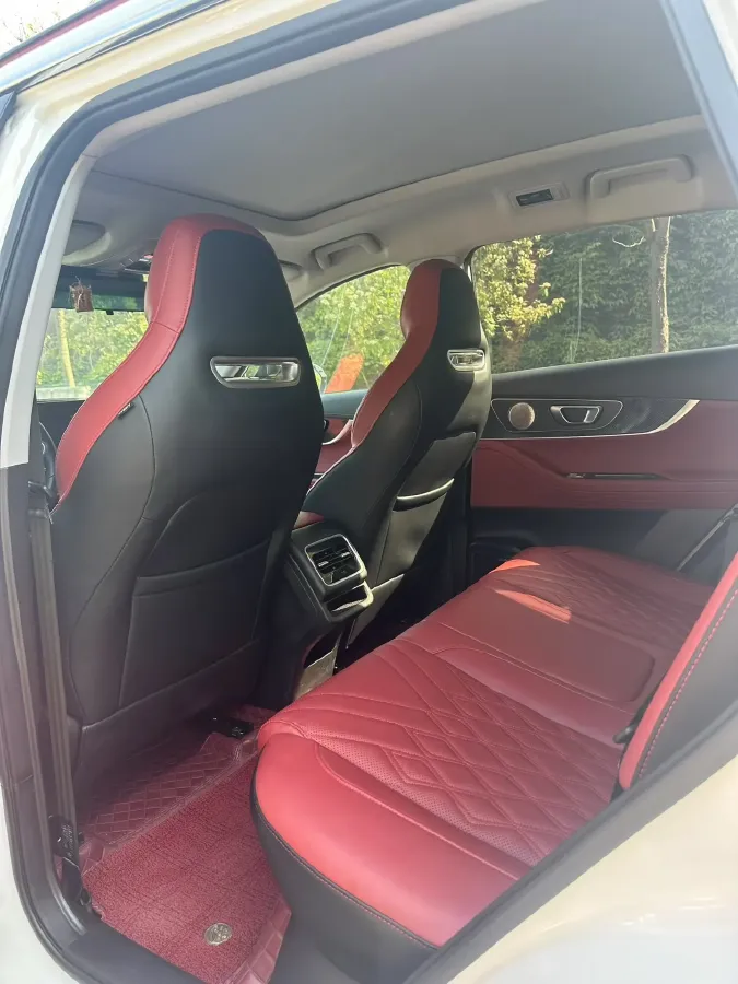 2021 Chery Tiggo 7 Plus 1.6T 197HP L4 7DCT,autocango,china used car exporter,china ev exporter,chinese used car exporter,chinese used ev exporter