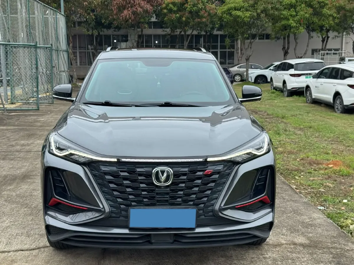 2021 ChangAn CS75 Plus 1.5T 178HP L4 6AT,autocango,china used car exporter,china ev exporter,chinese used car exporter,chinese used ev exporter