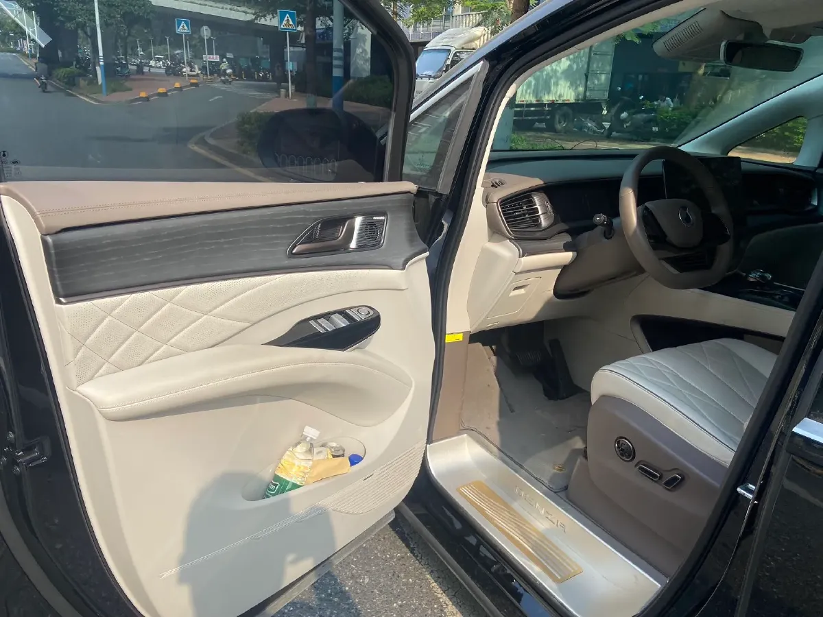 2022 Honda Odyssey 2.0L 146HP L4 E-CVT Hybrid,autocango,china used car exporter,china ev exporter,chinese used car exporter,chinese used ev exporter