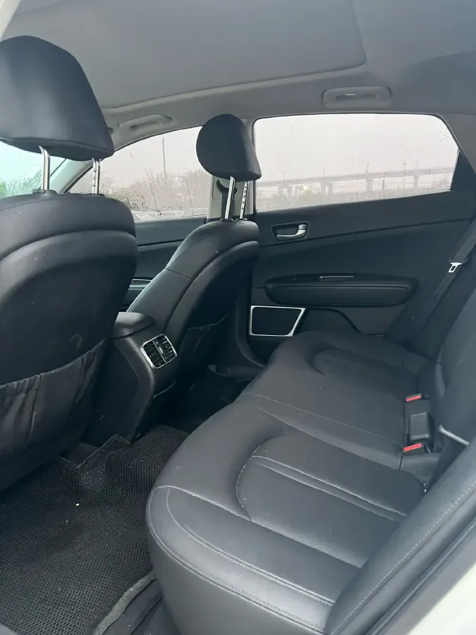 2016 Kia K5 2.0L 161HP L4 6AT,autocango,china used car exporter,china ev exporter,chinese used car exporter,chinese used ev exporter