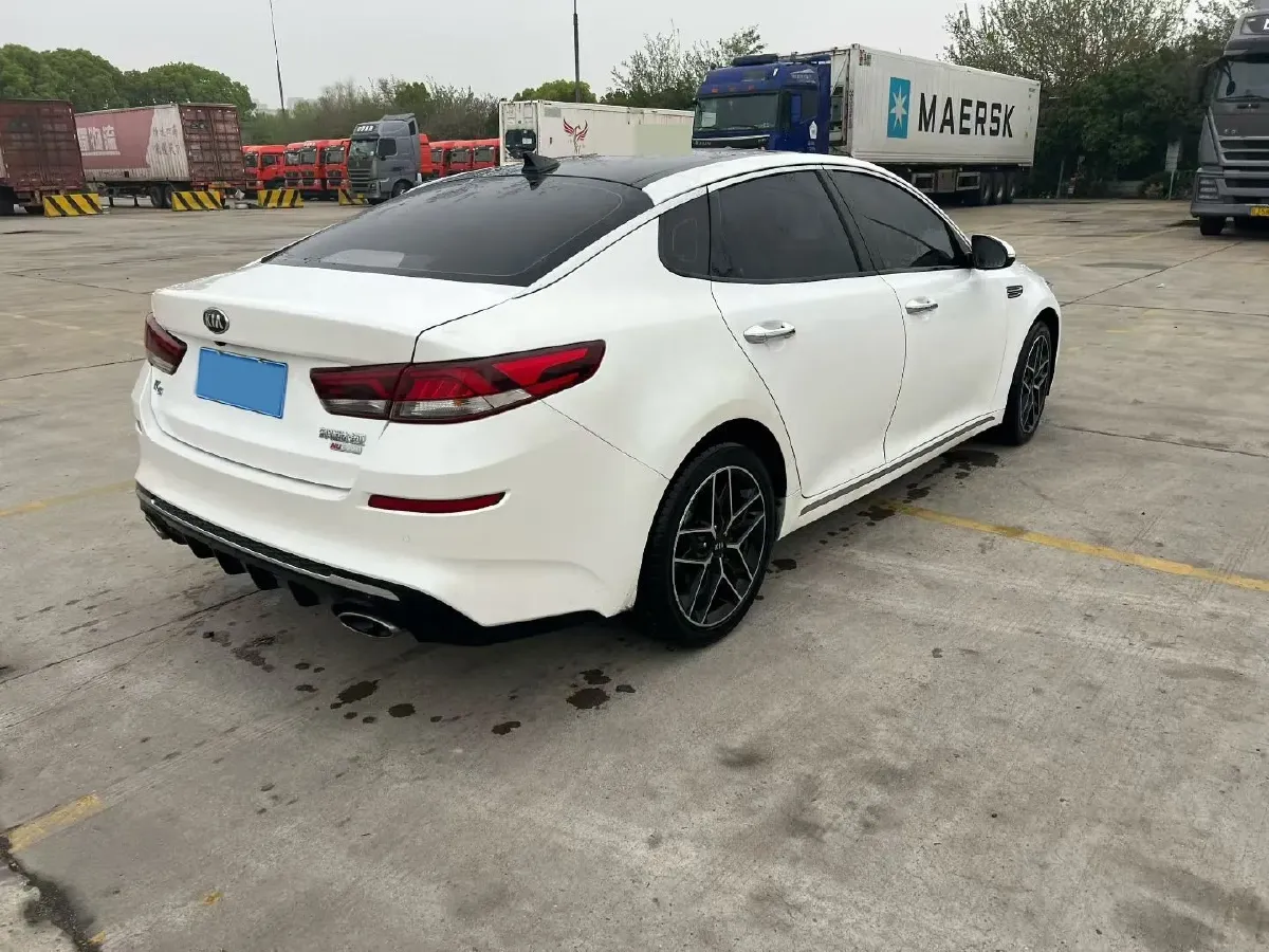 2016 Kia K5 2.0L 161HP L4 6AT,autocango,china used car exporter,china ev exporter,chinese used car exporter,chinese used ev exporter