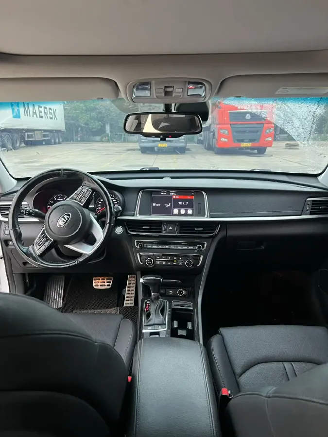 2016 Kia K5 2.0L 161HP L4 6AT,autocango,china used car exporter,china ev exporter,chinese used car exporter,chinese used ev exporter