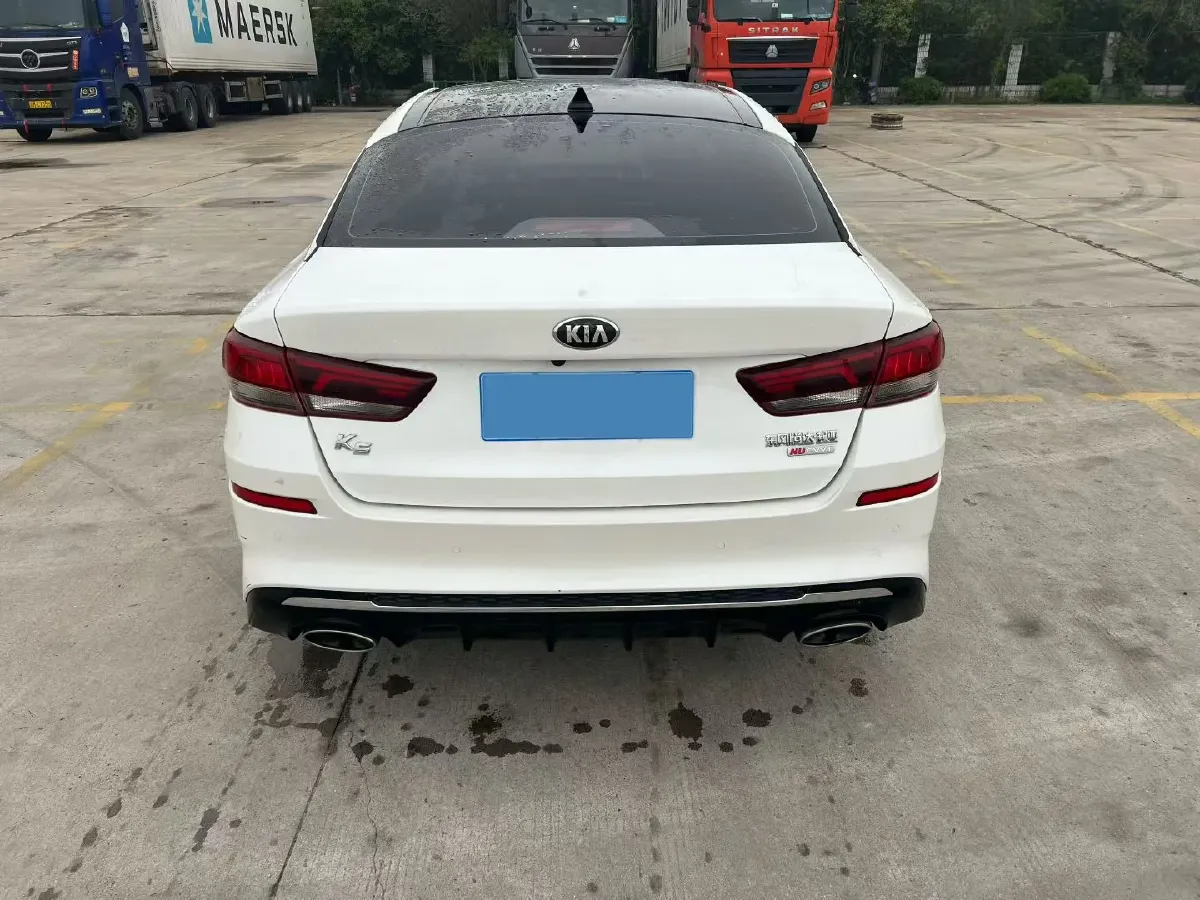 2016 Kia K5 2.0L 161HP L4 6AT,autocango,china used car exporter,china ev exporter,chinese used car exporter,chinese used ev exporter