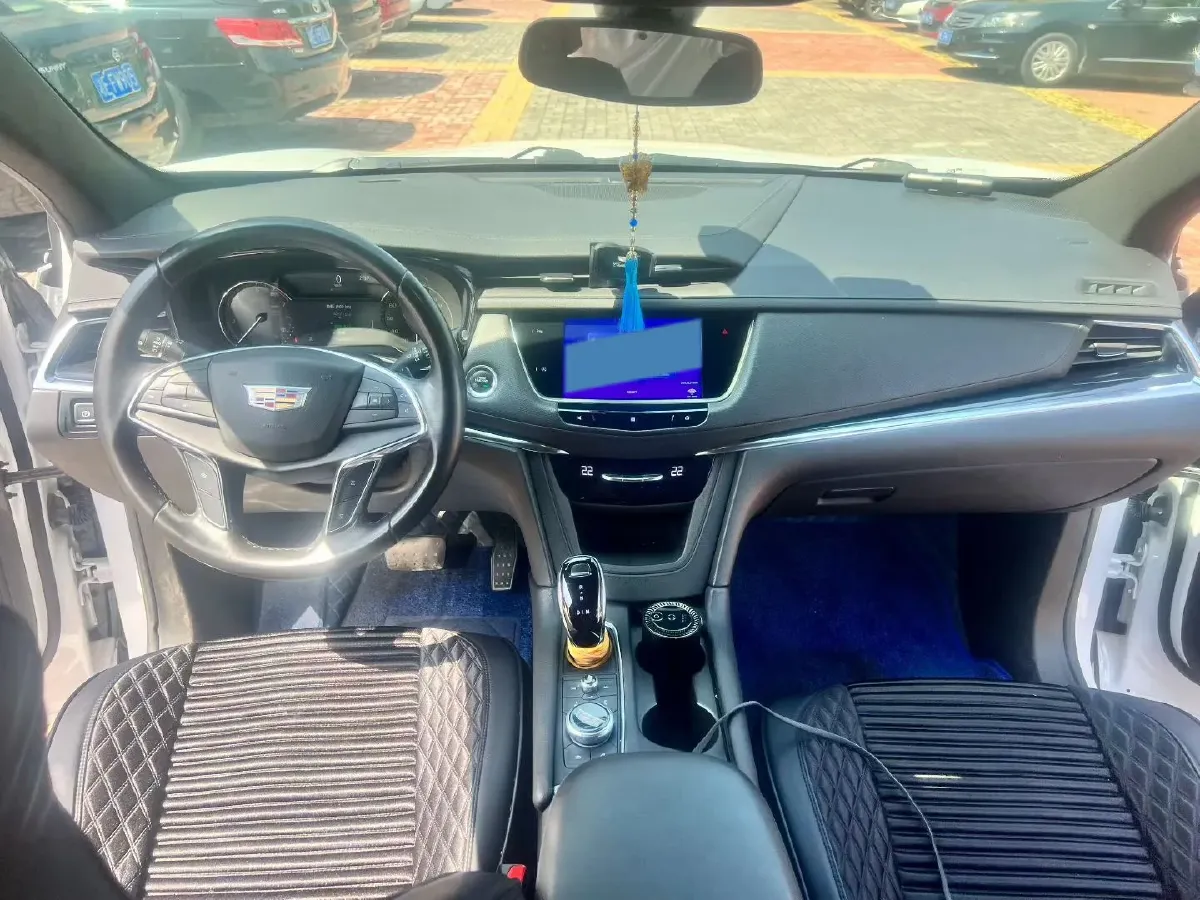 2021 Cadillac XT5 2.0T 237HP L4 9AT,autocango,china used car exporter,china ev exporter,chinese used car exporter,chinese used ev exporter