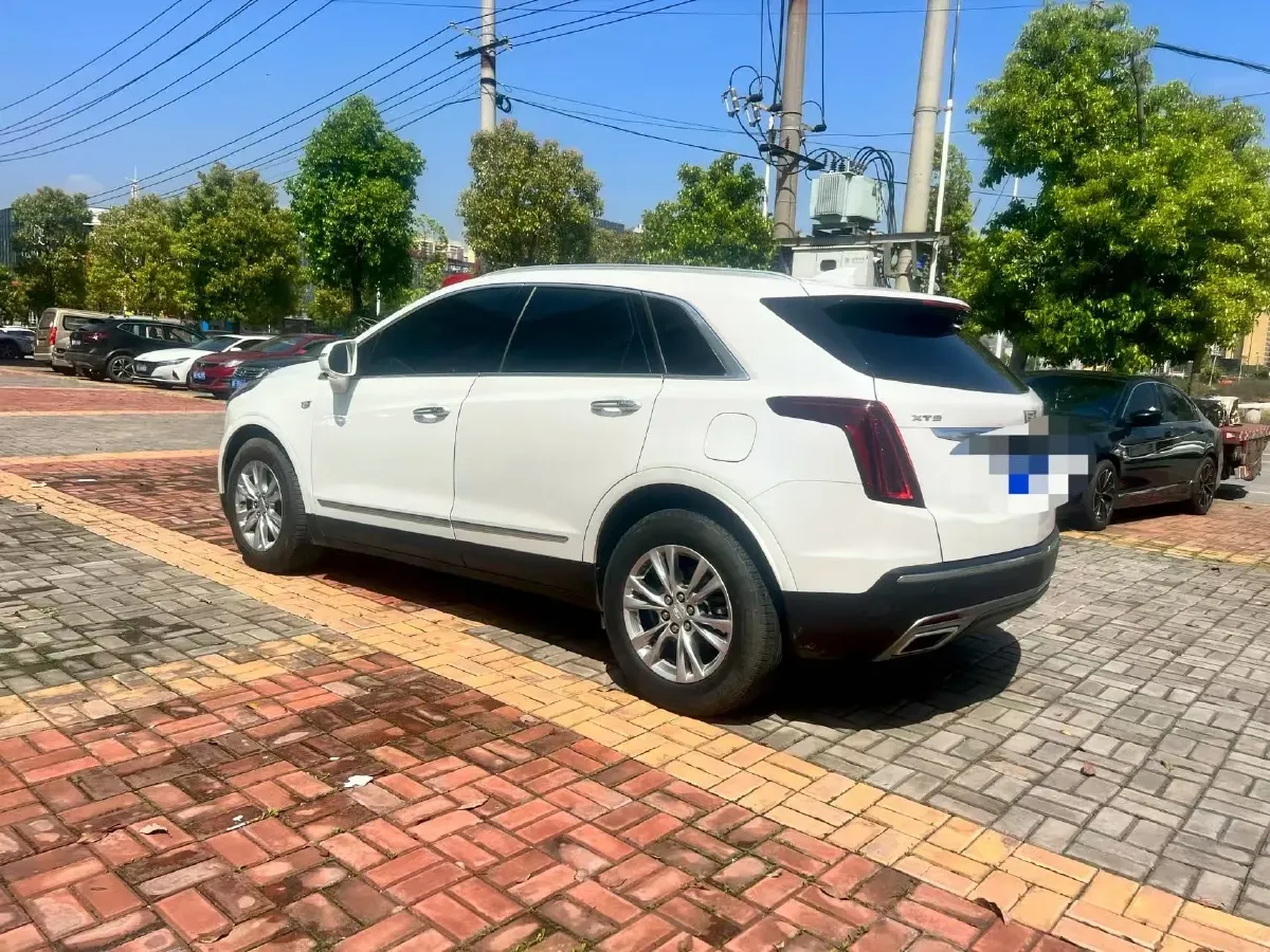 2021 Cadillac XT5 2.0T 237HP L4 9AT,autocango,china used car exporter,china ev exporter,chinese used car exporter,chinese used ev exporter