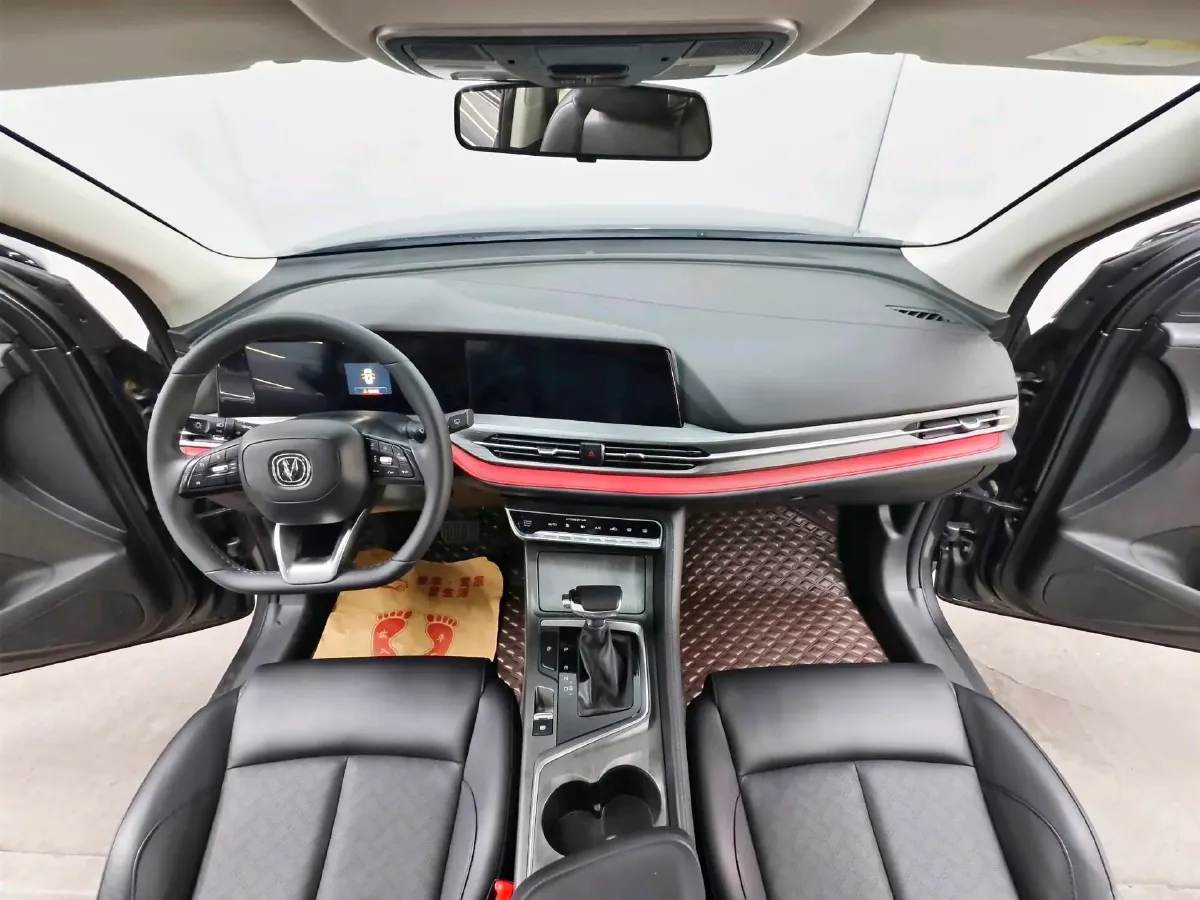 2021 ChangAn CS55 Plus 1.5T 180HP L4 7DCT,autocango,china used car exporter,china ev exporter,chinese used car exporter,chinese used ev exporter