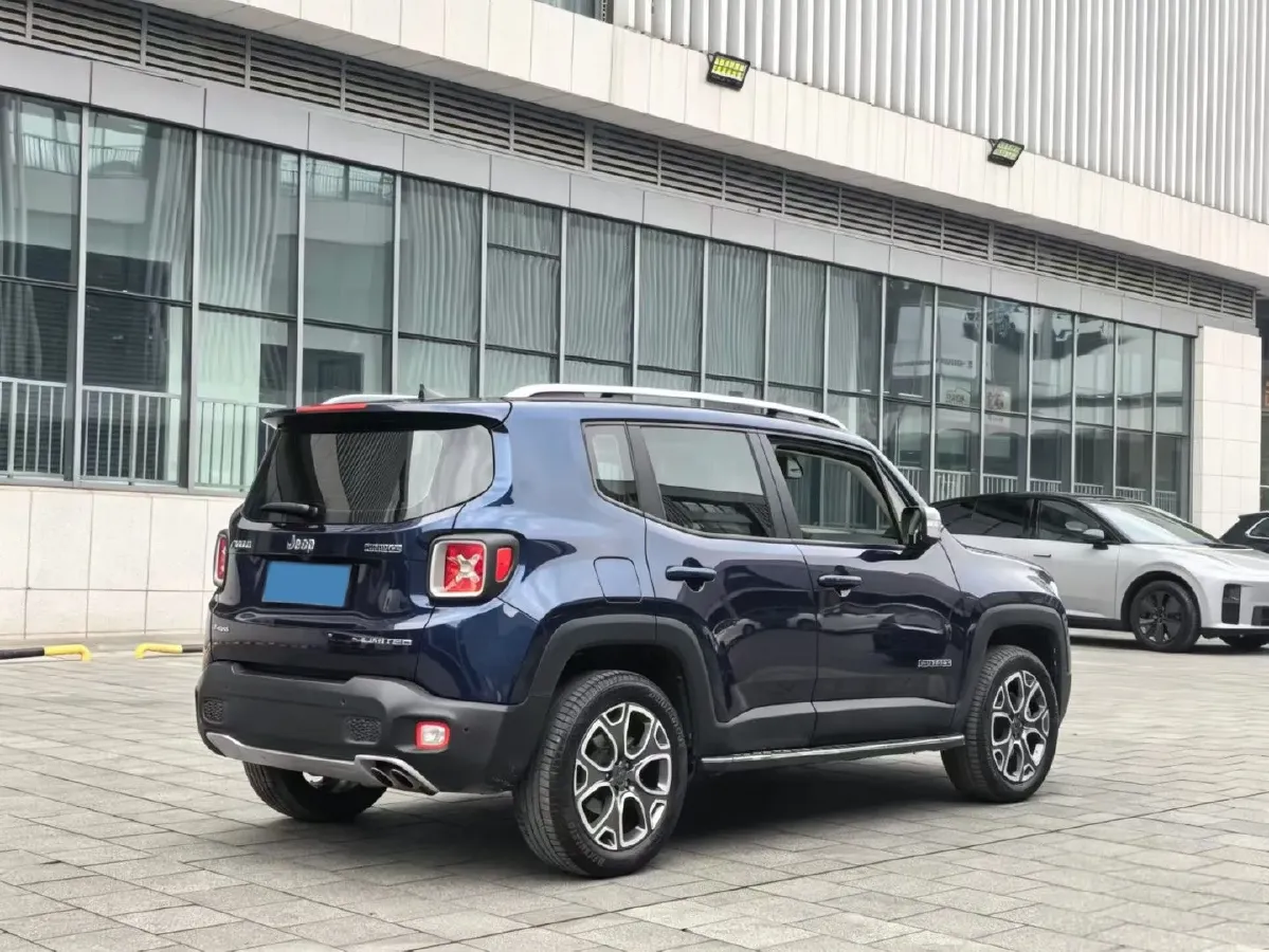 2018 Jeep Renegade 2.0L 155HP L4 9AT,autocango,china used car exporter,china ev exporter,chinese used car exporter,chinese used ev exporter
