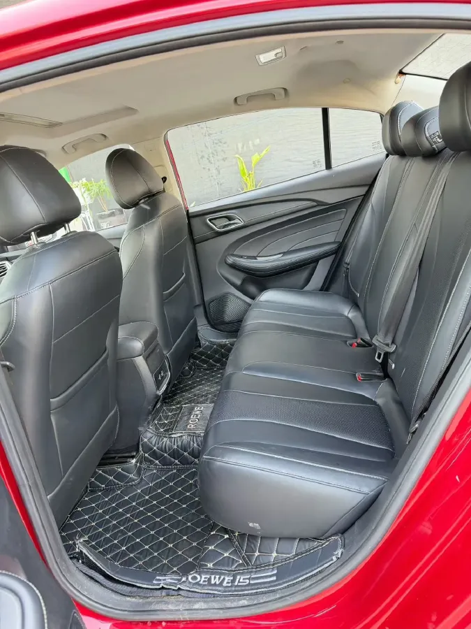 2019 Roewe i5 1.5L 120HP L4 5MT,autocango,china used car exporter,china ev exporter,chinese used car exporter,chinese used ev exporter