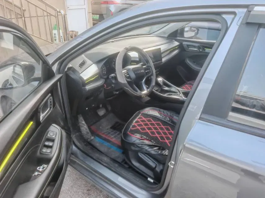 2021 Roewe i5 1.5L 120HP L4 CVT,autocango,china used car exporter,china ev exporter,chinese used car exporter,chinese used ev exporter