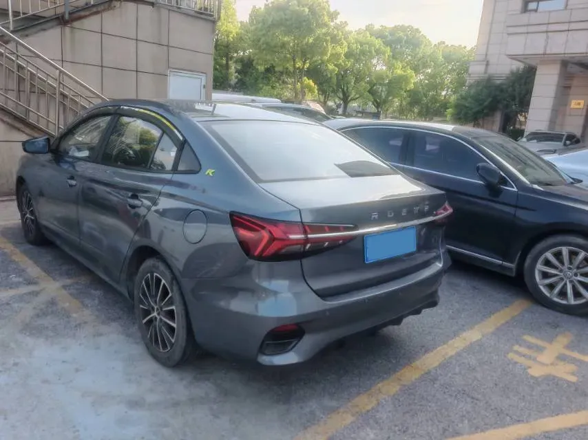 2021 Roewe i5 1.5L 120HP L4 CVT,autocango,china used car exporter,china ev exporter,chinese used car exporter,chinese used ev exporter