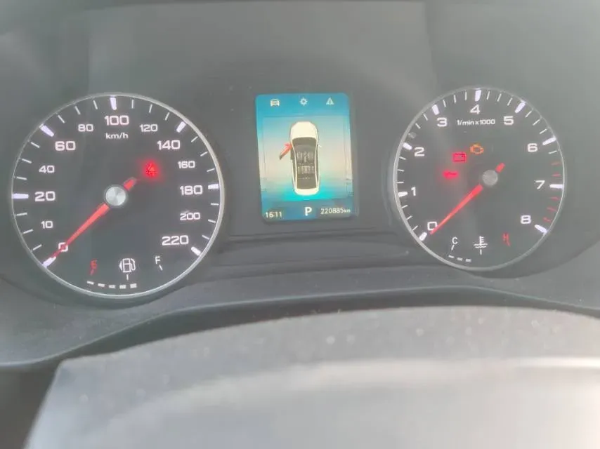 2021 Roewe i5 1.5L 120HP L4 CVT,autocango,china used car exporter,china ev exporter,chinese used car exporter,chinese used ev exporter